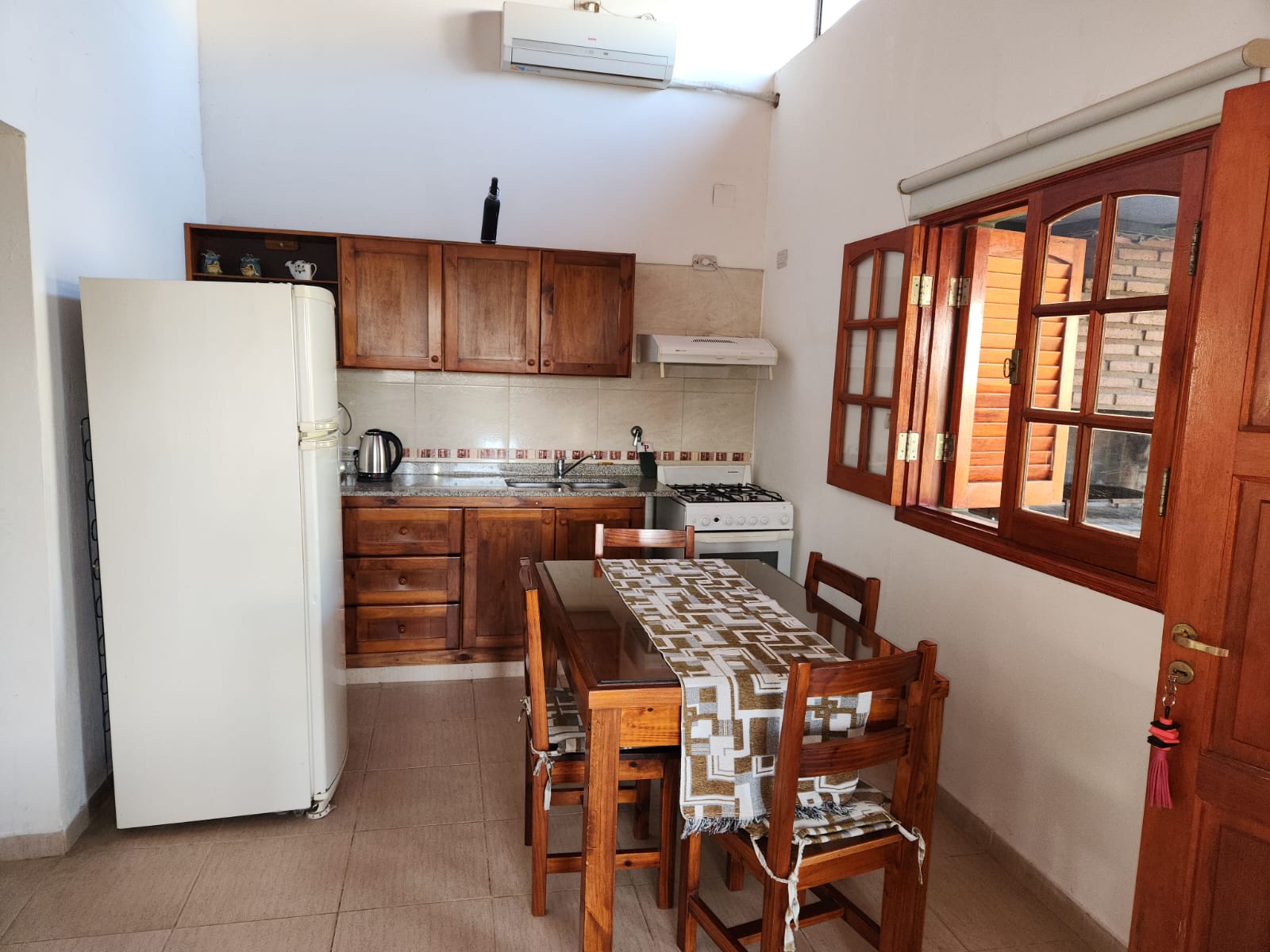 Cocina comedor equipada completa